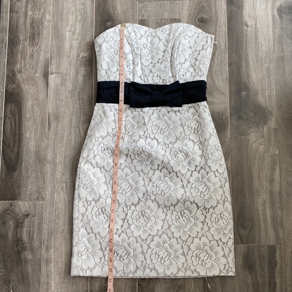 Women’s H&M white lace dress with black bow - Picture 6 of 8